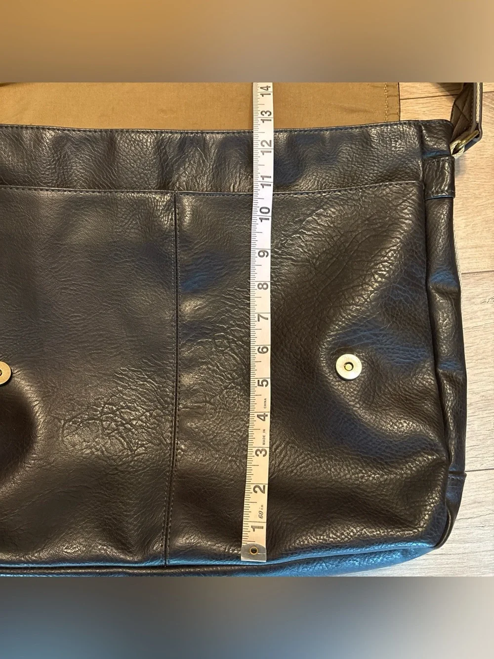 N/A brown crossbody interior